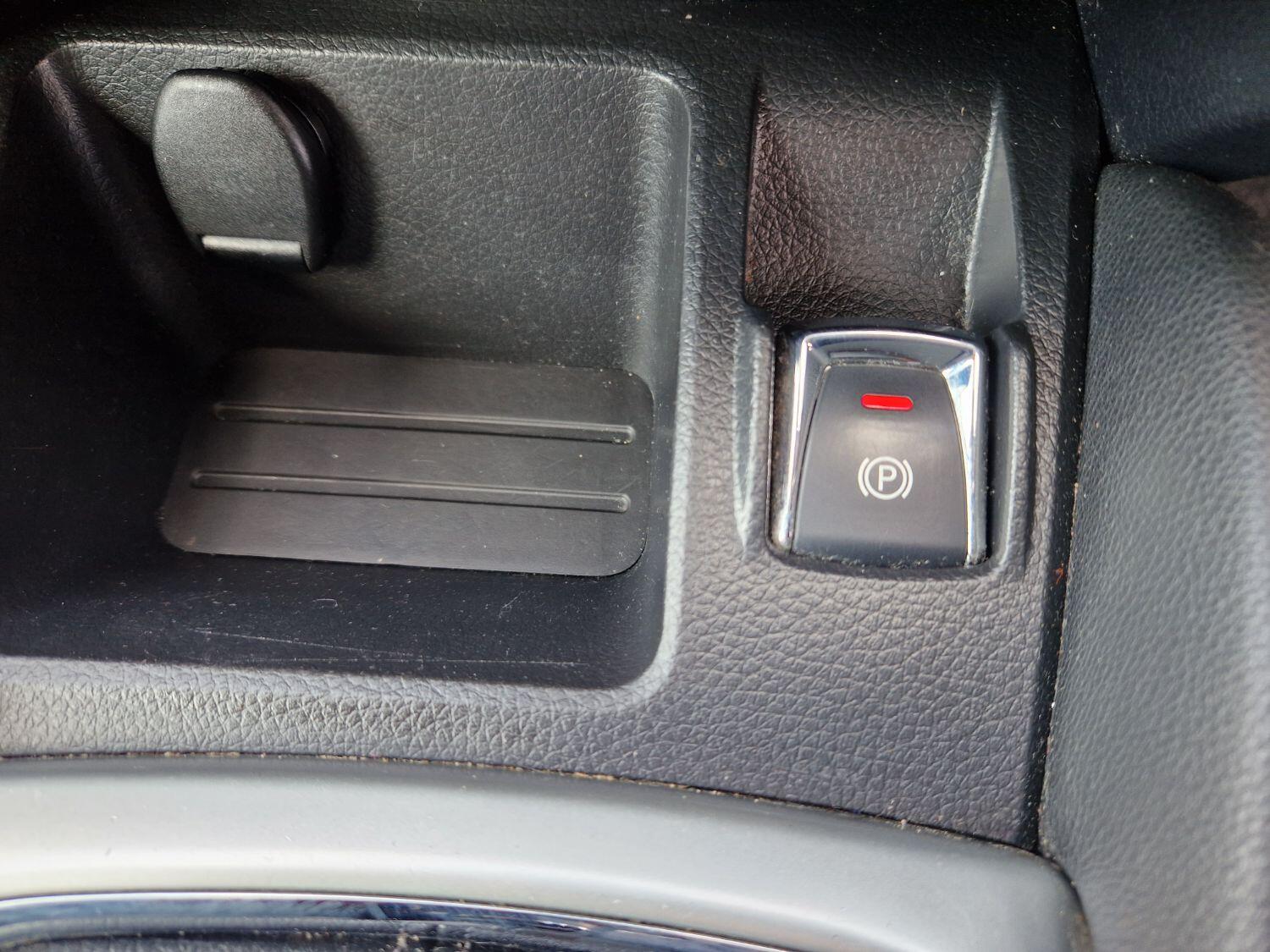 Used Nissan Qashqai 2015 for sale - 77464648: Photo 25