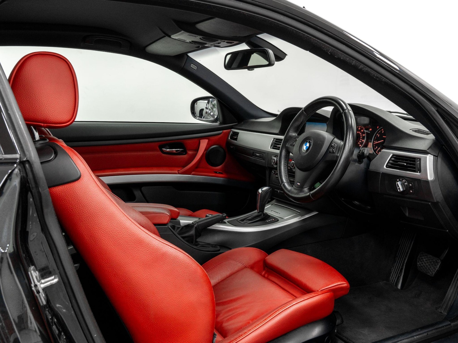 Used BMW 3 Series 2011 for sale - 76965026: Photo 16