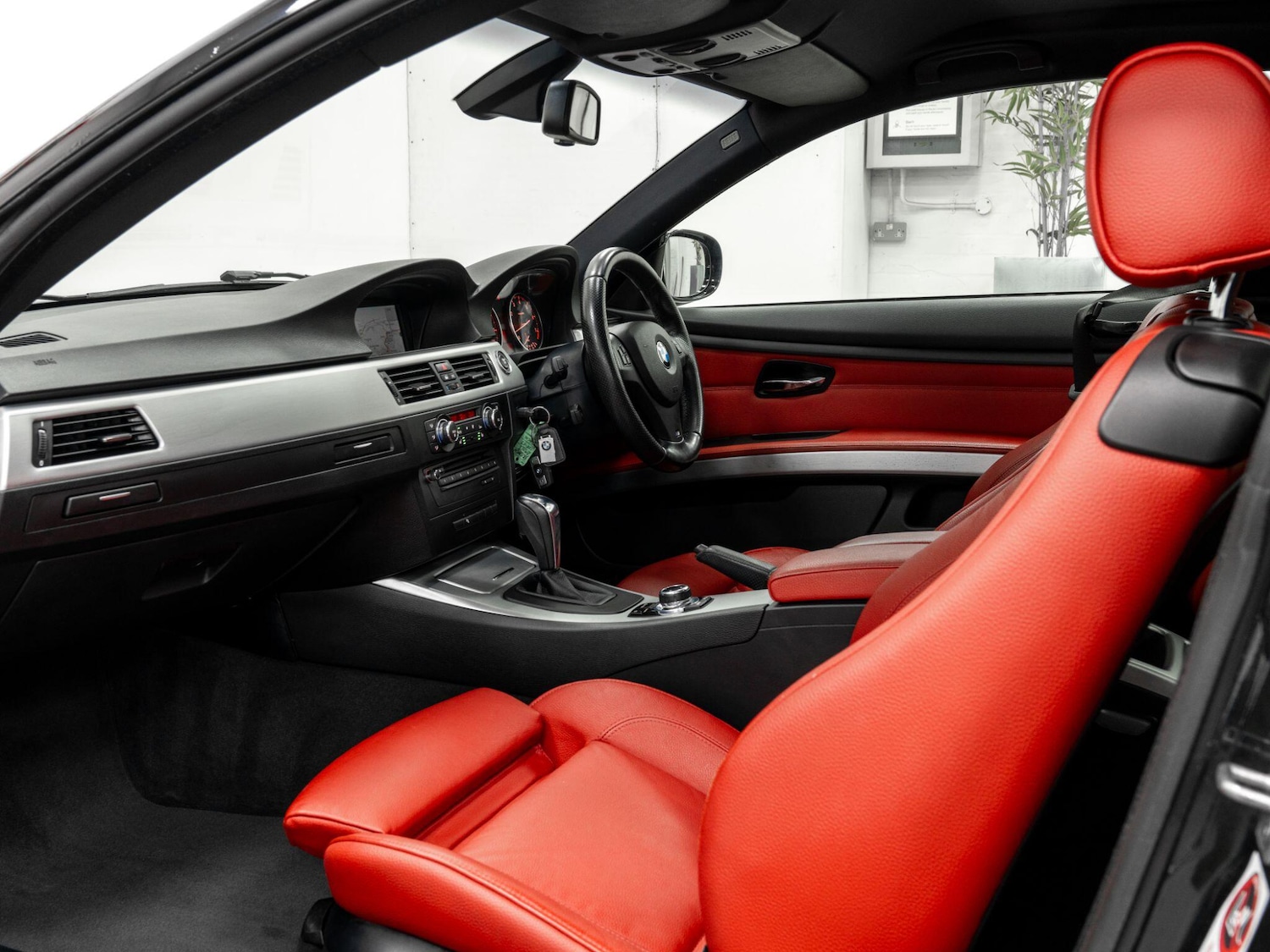 Used BMW 3 Series 2011 for sale - 76965026: Photo 17