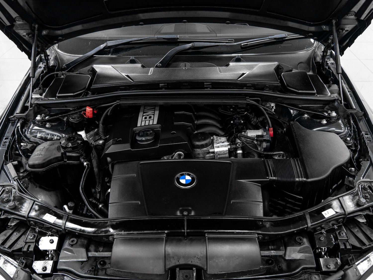 Used BMW 3 Series 2011 for sale - 76965026: Photo 24