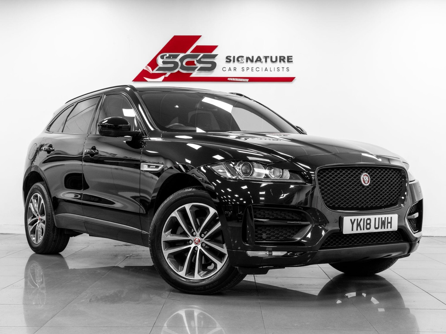 Used Jaguar F-Pace 2018 for sale - 76499723: Photo 1