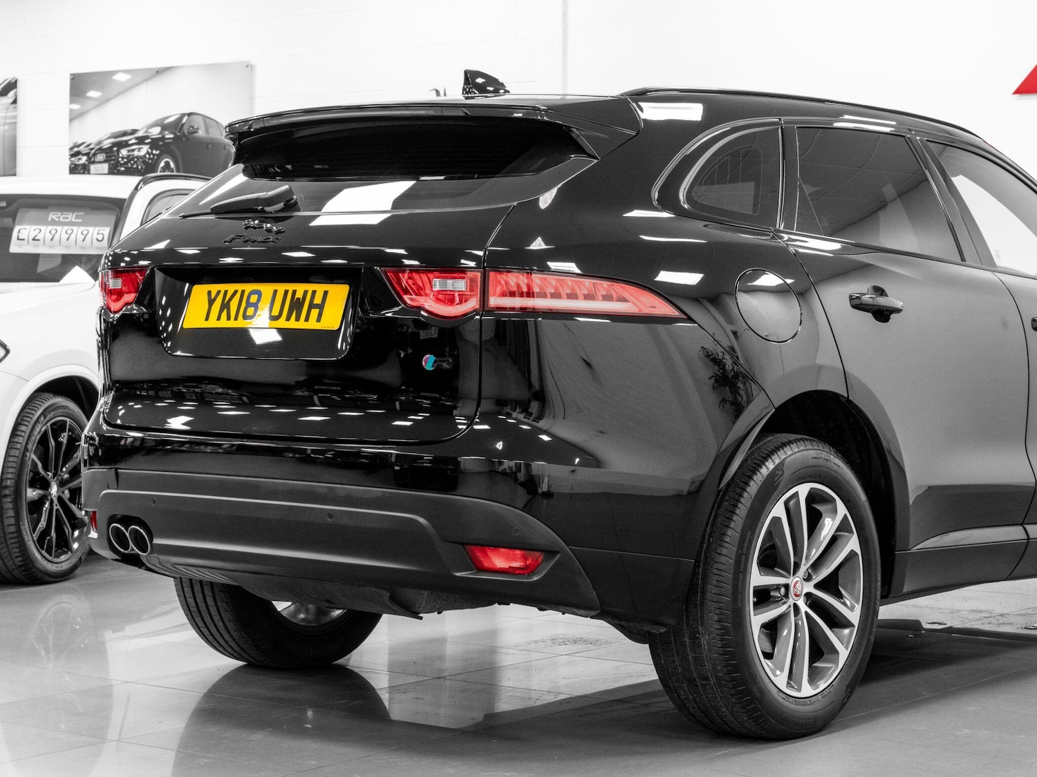 Used Jaguar F-Pace 2018 for sale - 76499723: Photo 34