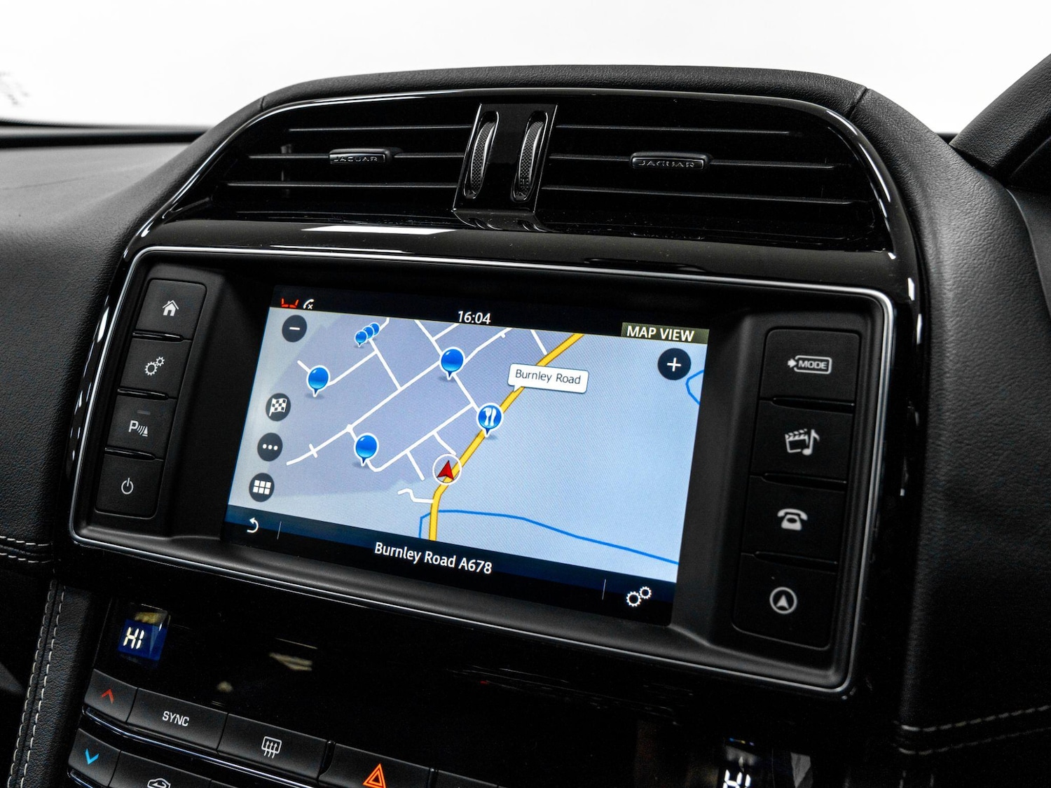 Used Jaguar F-Pace 2018 for sale - 76499723: Photo 48