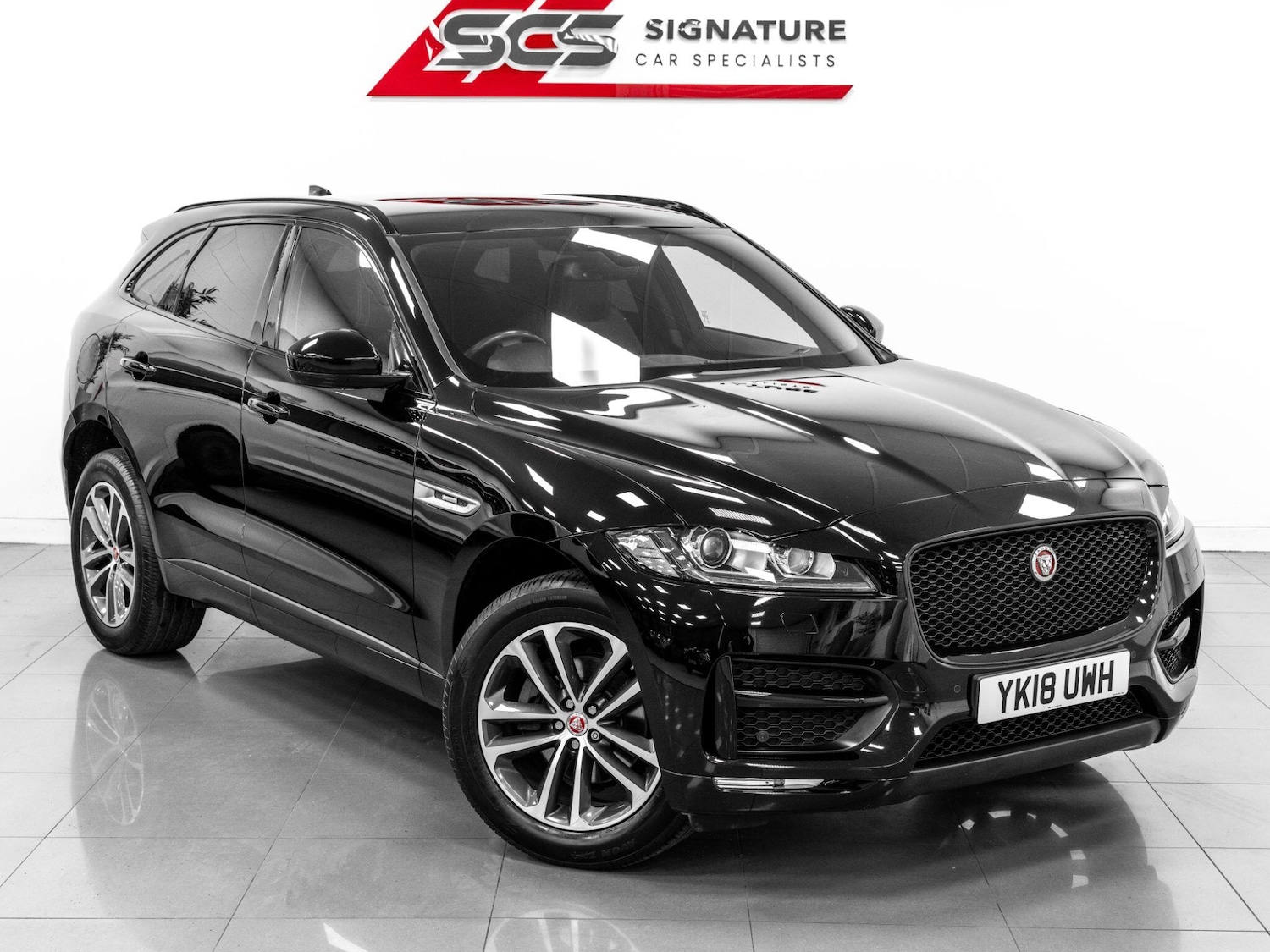 Used Jaguar F-Pace 2018 for sale - 76499723: Photo 8
