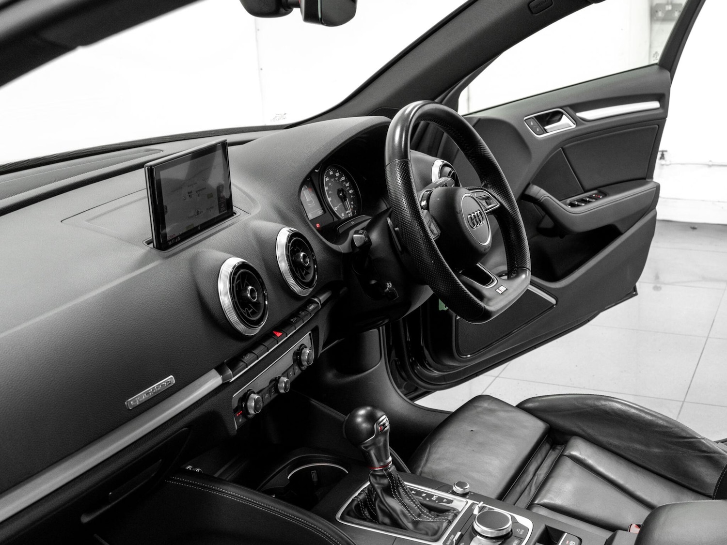 Used Audi A3 2017 for sale - 76472596: Photo 38