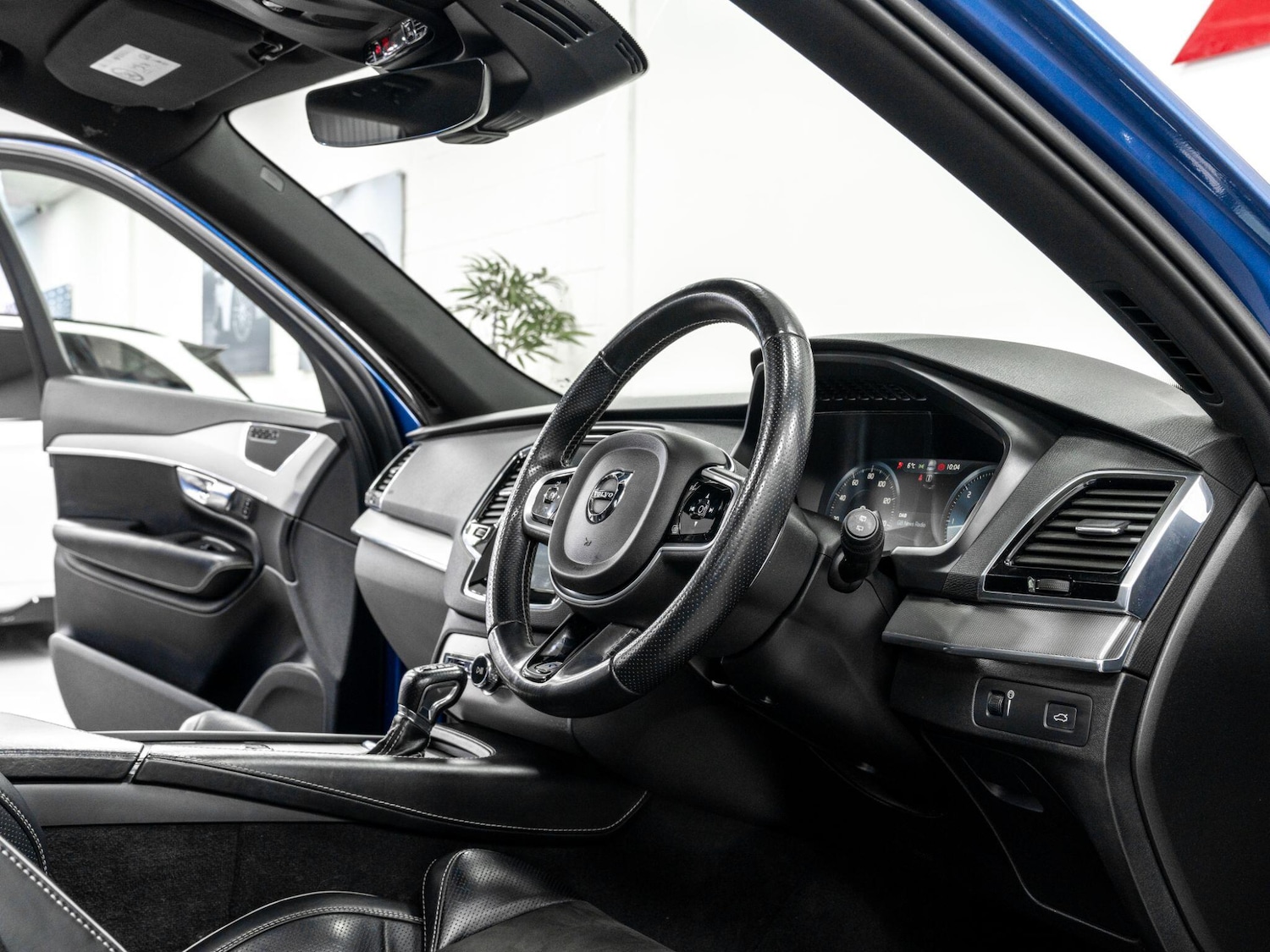 Used Volvo XC90 2018 for sale - 77156300: Photo 45