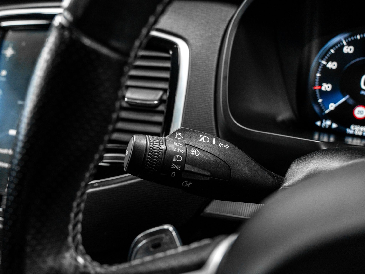 Used Volvo XC90 2018 for sale - 77156300: Photo 50