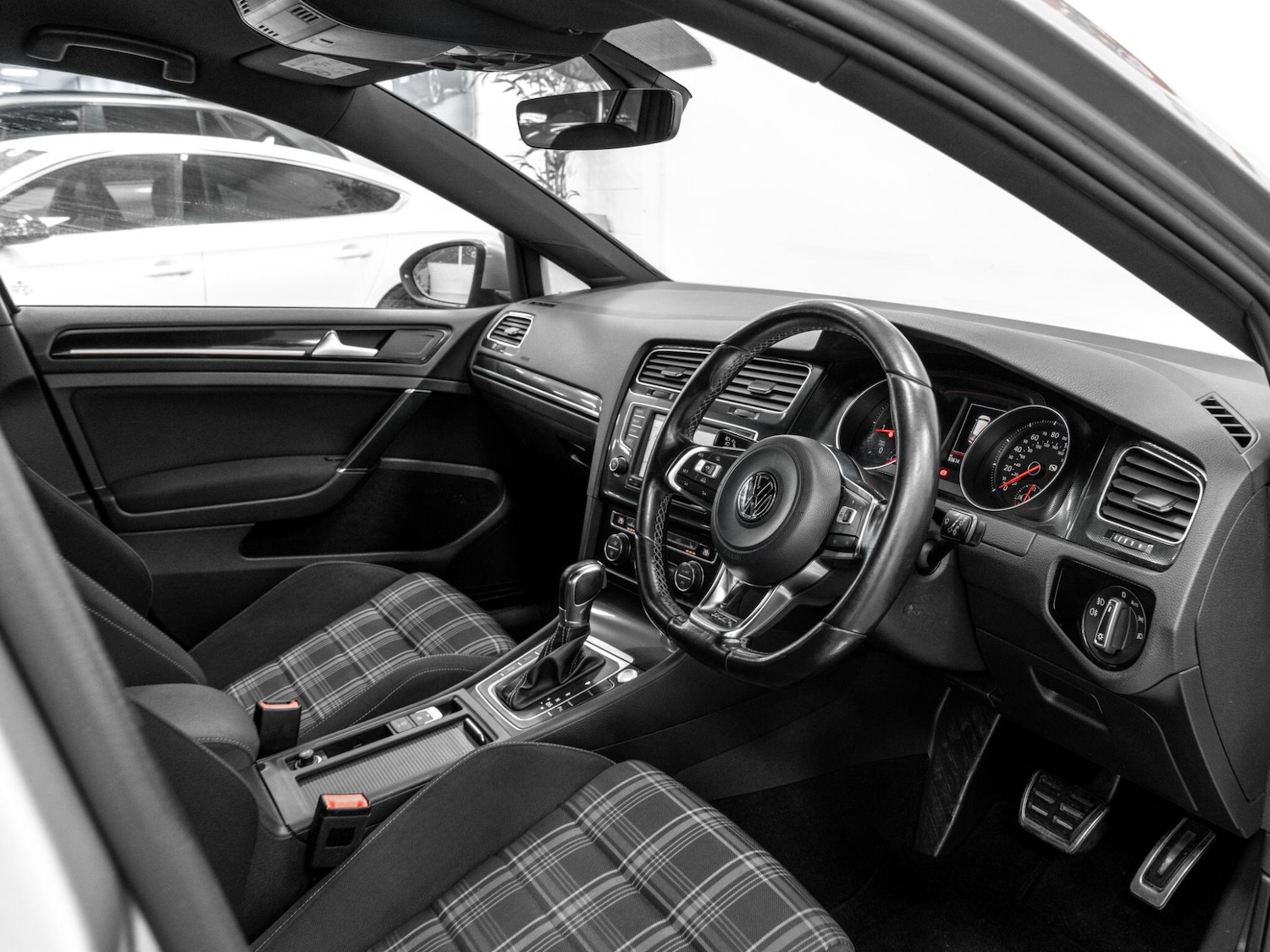 Used Volkswagen Golf 2016 for sale - 76850256: Photo 19