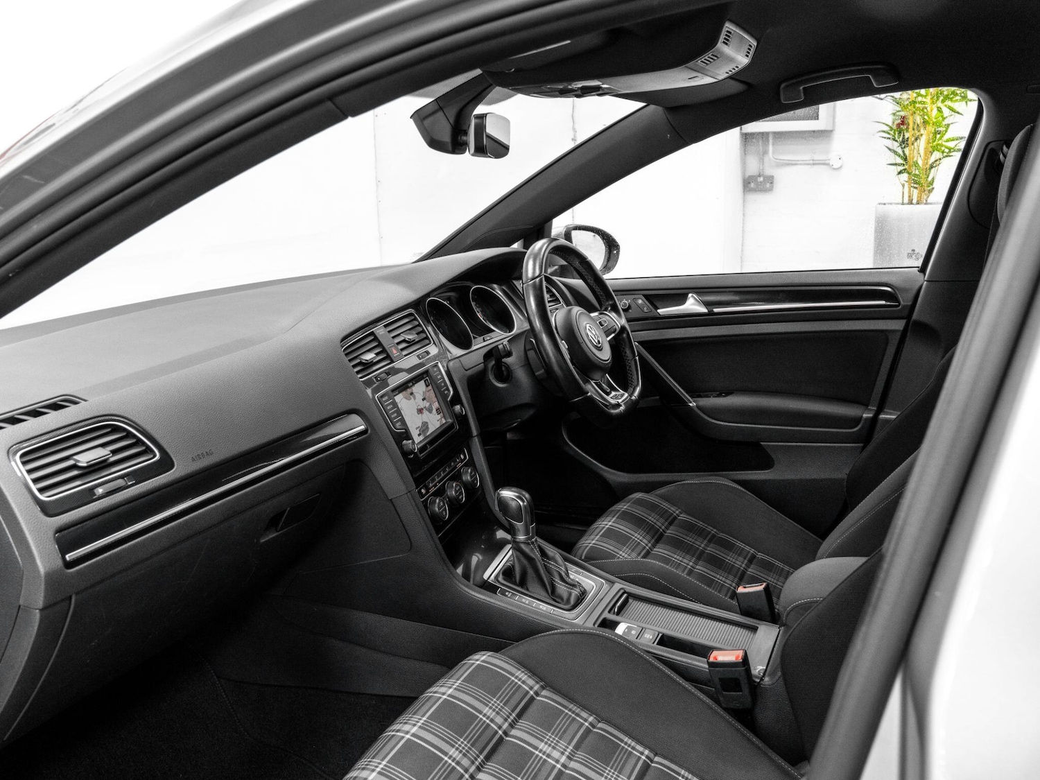 Used Volkswagen Golf 2016 for sale - 76850256: Photo 20