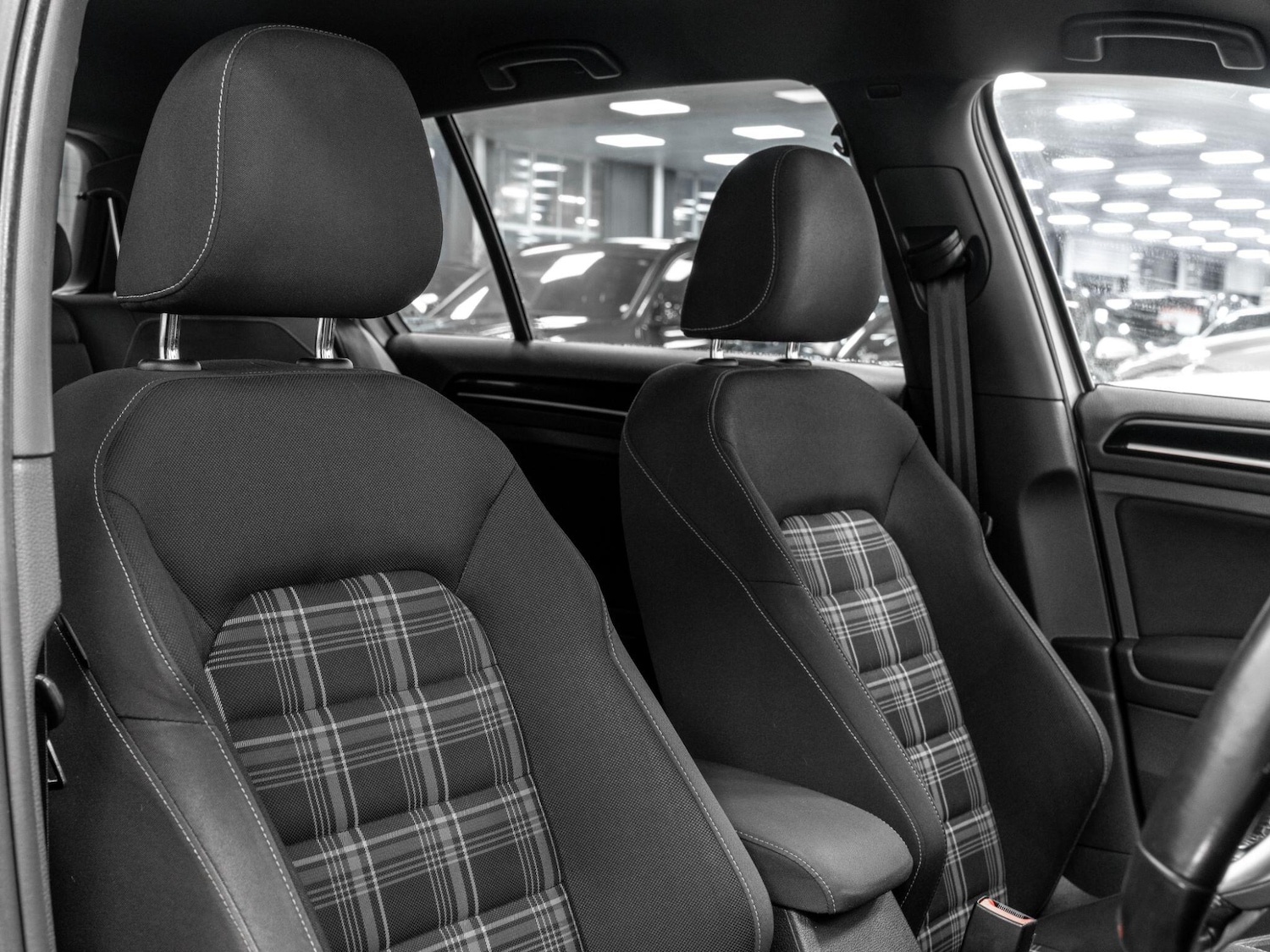 Used Volkswagen Golf 2016 for sale - 76850256: Photo 22