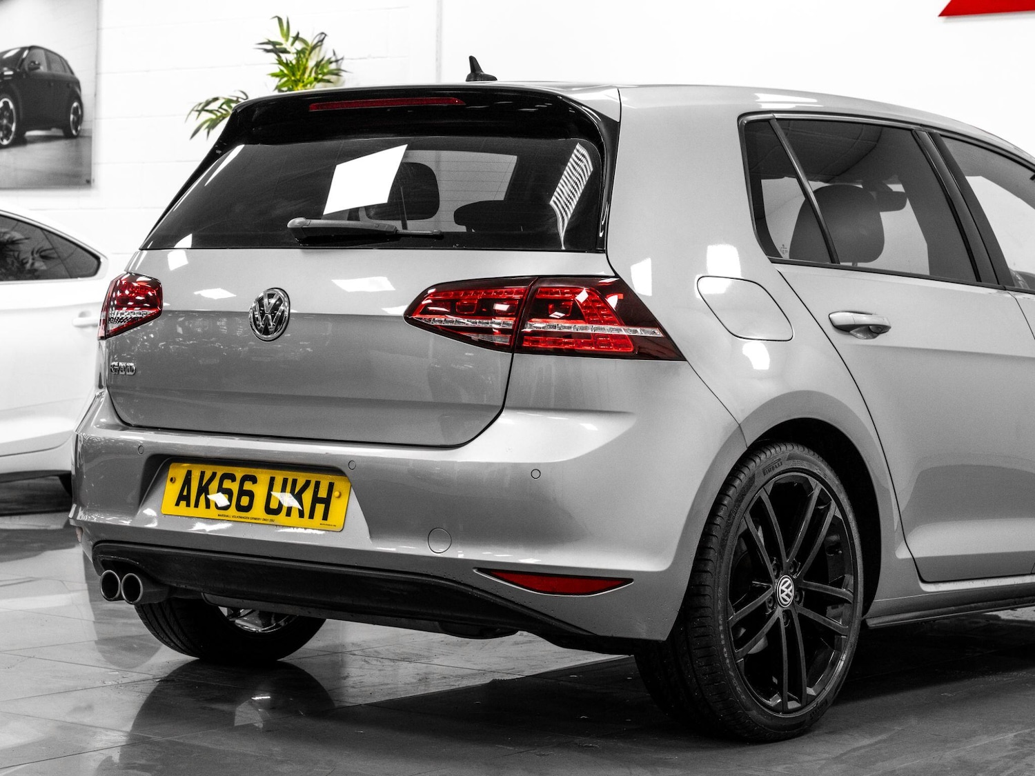 Used Volkswagen Golf 2016 for sale - 76850256: Photo 32