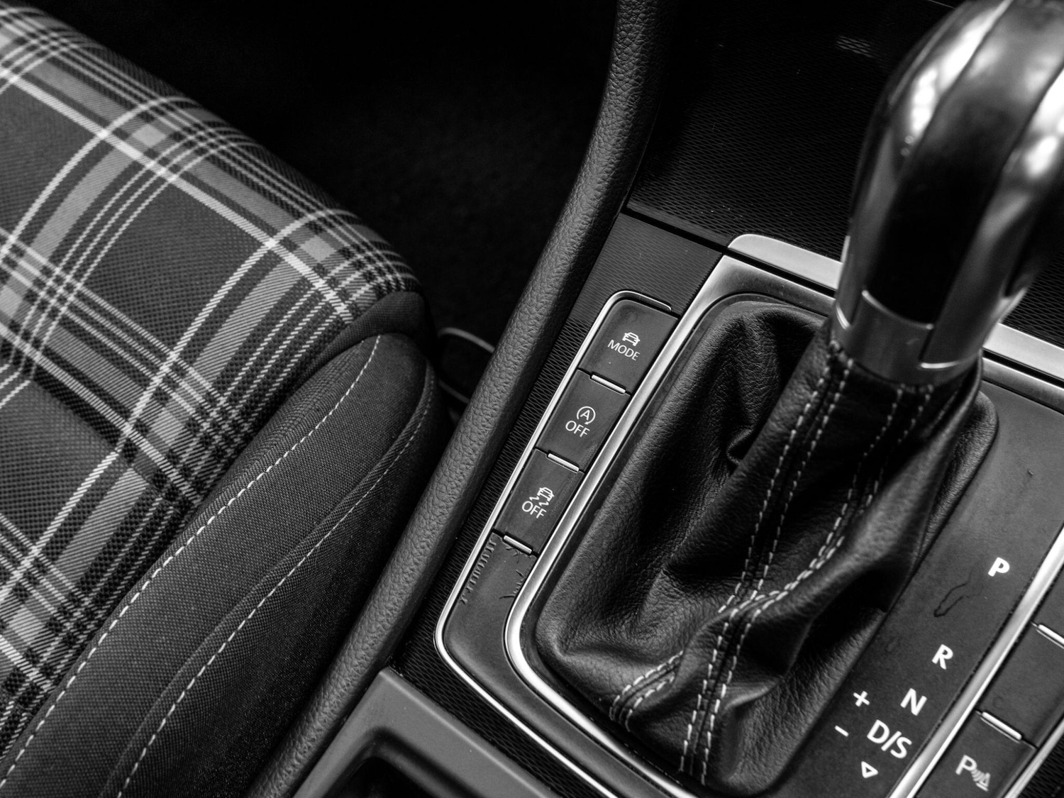 Used Volkswagen Golf 2016 for sale - 76850256: Photo 45