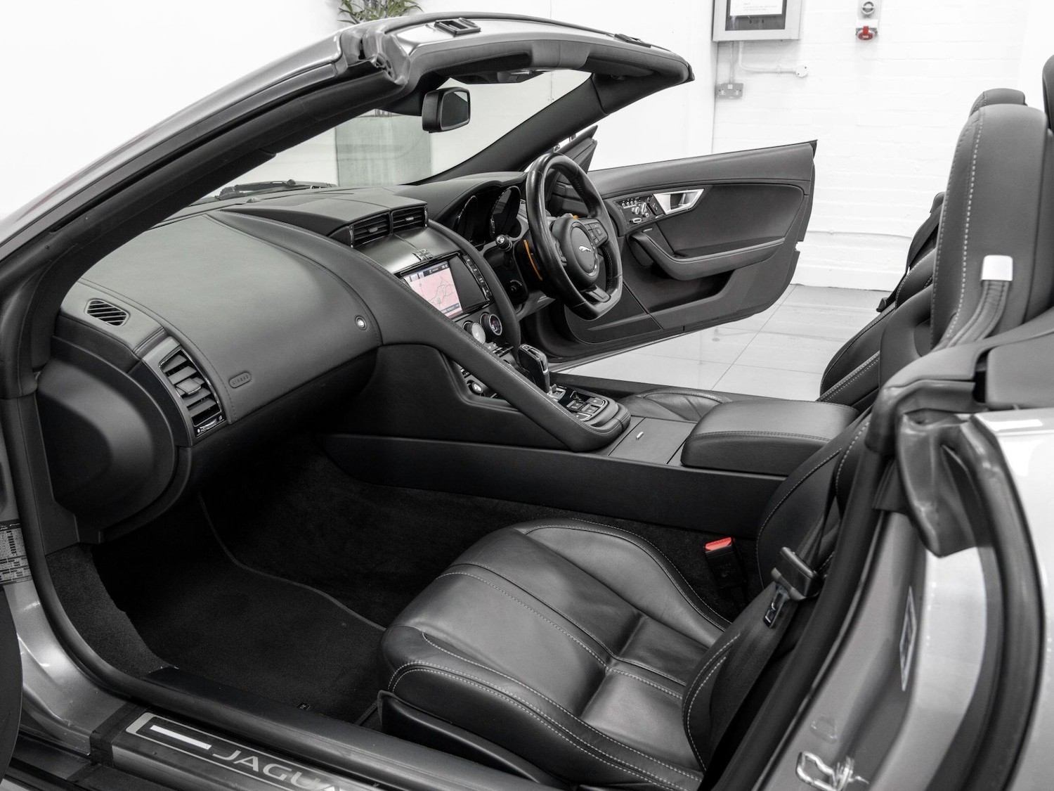 Used Jaguar F-Type 2013 for sale - 78203803: Photo 20