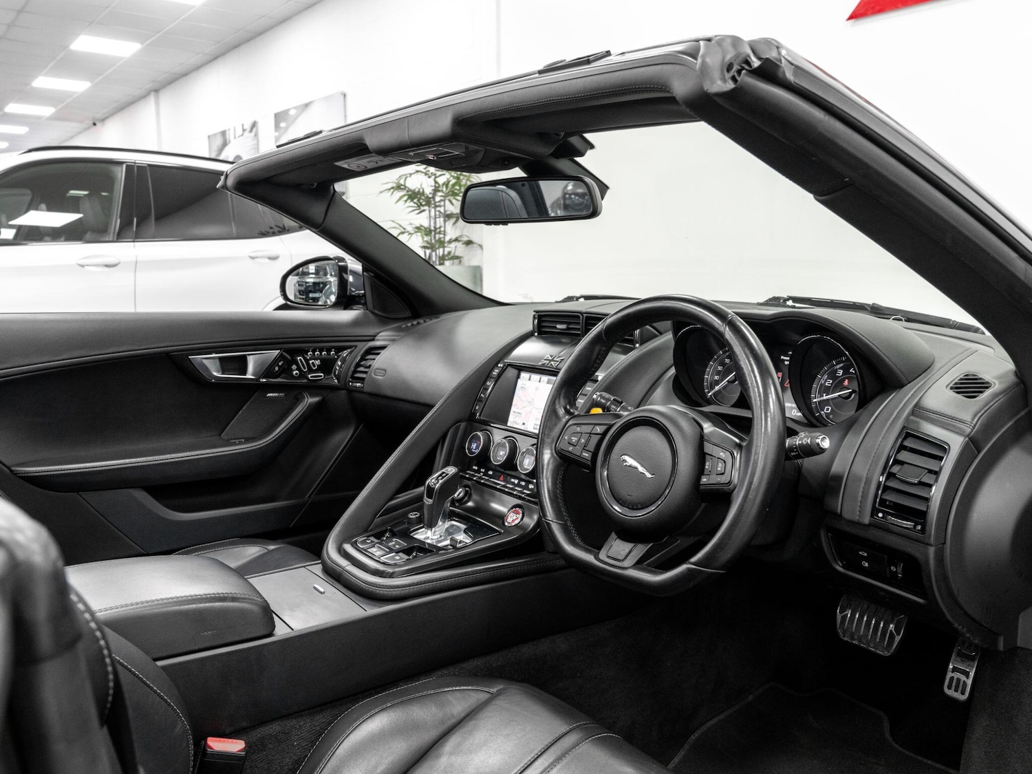 Used Jaguar F-Type 2013 for sale - 78203803: Photo 23