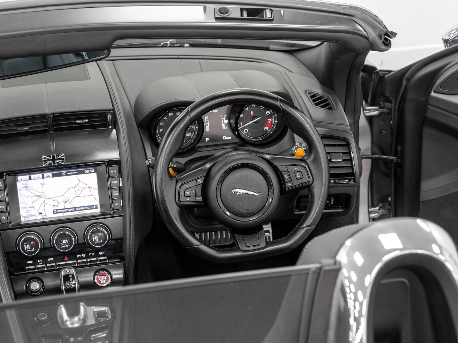 Used Jaguar F-Type 2013 for sale - 78203803: Photo 26