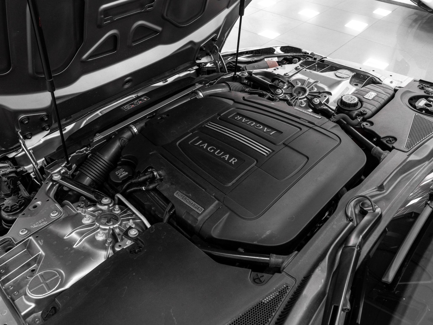 Used Jaguar F-Type 2013 for sale - 78203803: Photo 32