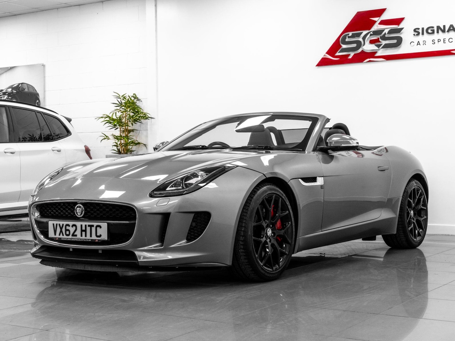 Used Jaguar F-Type 2013 for sale - 78203803: Photo 4