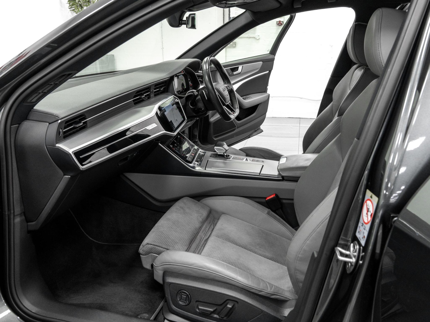 Used Audi A6 2021 for sale - 77352077: Photo 15