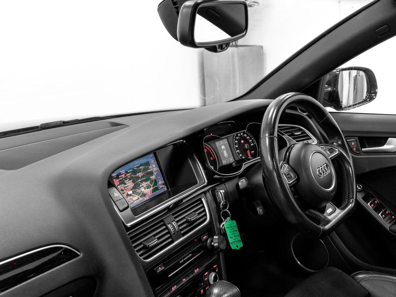 Used Audi A4 Avant for sale - 77306033: Photo 38