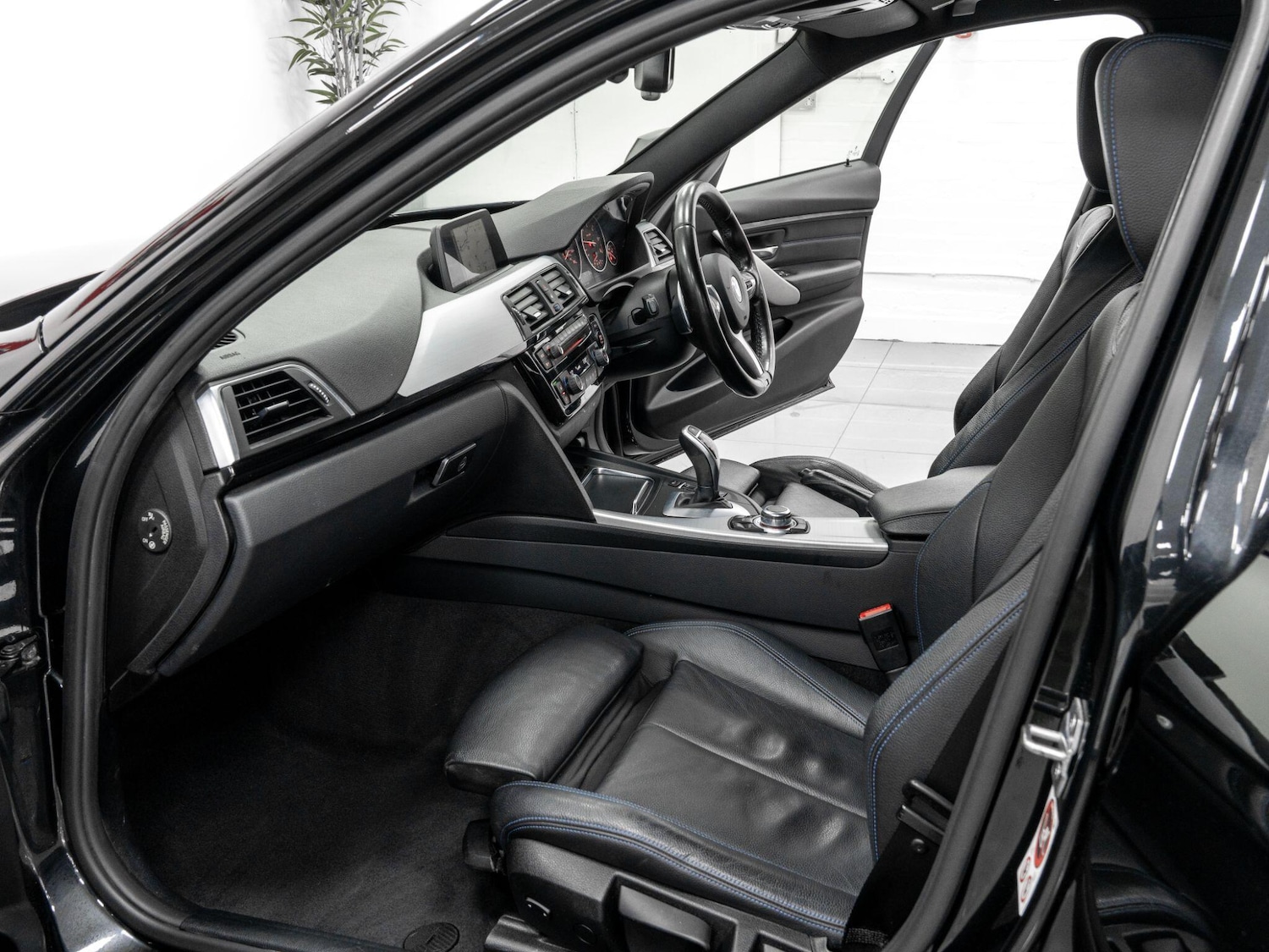 Used BMW 3 Series 2017 for sale - 77396691: Photo 15