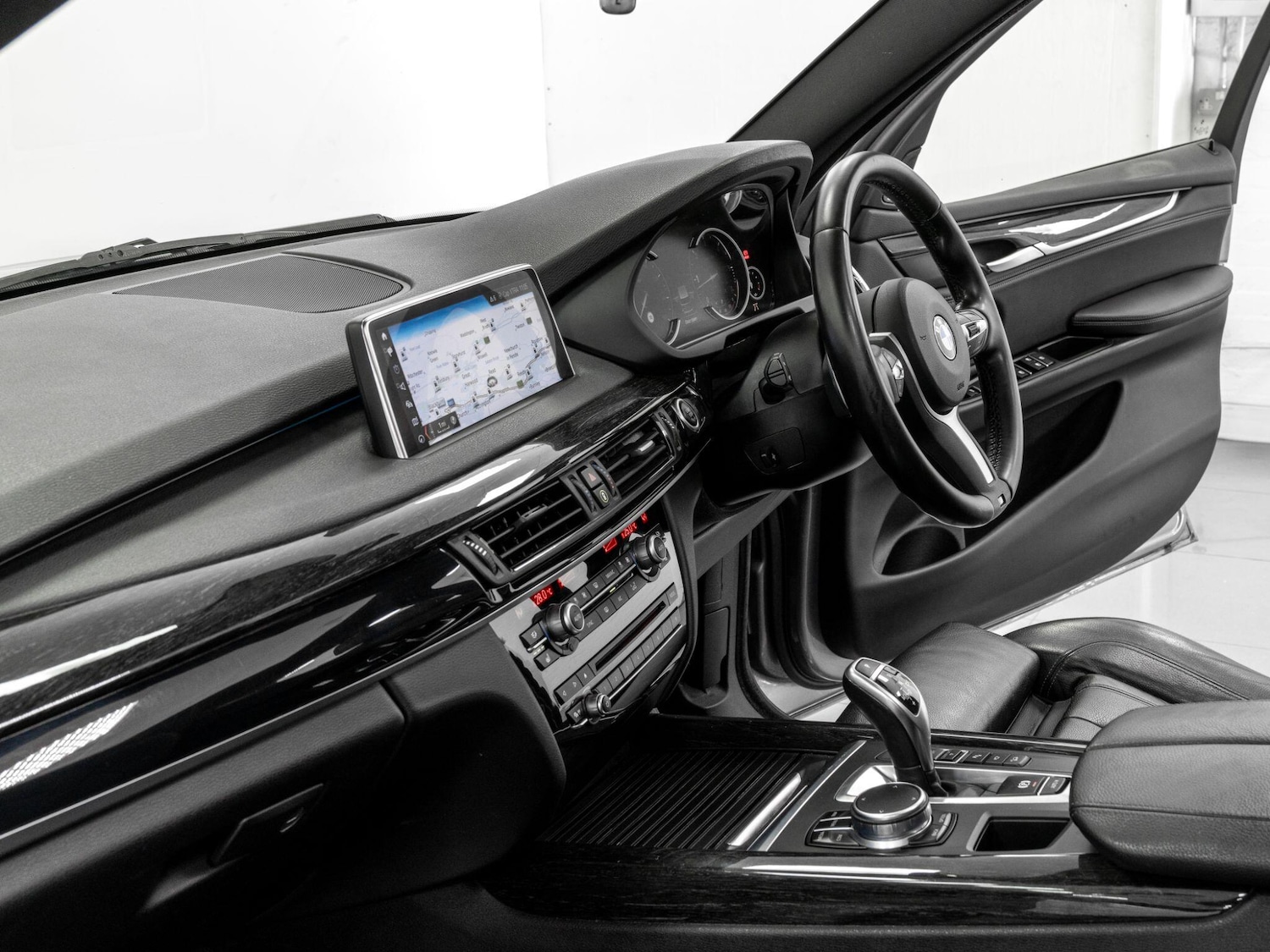 Used BMW X5 2018 for sale - 76689493: Photo 45