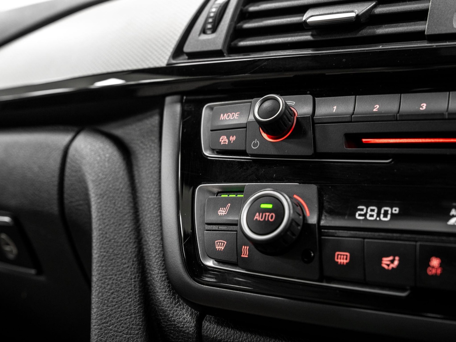 Used BMW 4 Series 2016 for sale - 77396634: Photo 40