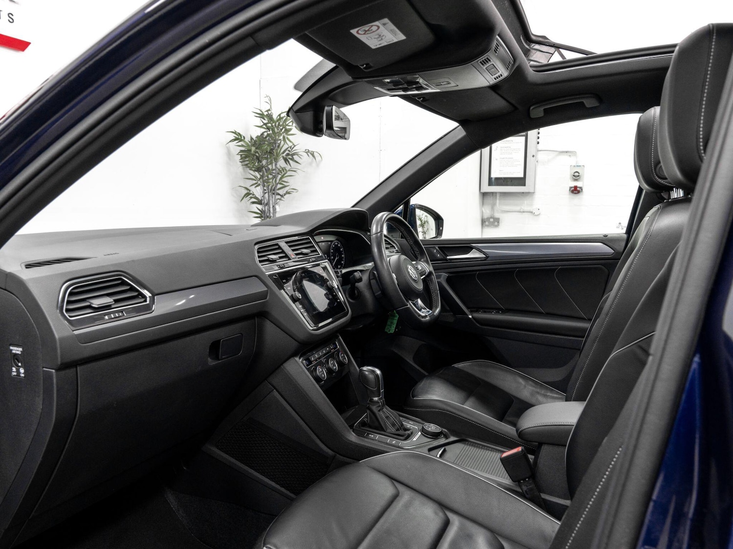 Used Volkswagen Tiguan 2018 for sale - 77237872: Photo 21