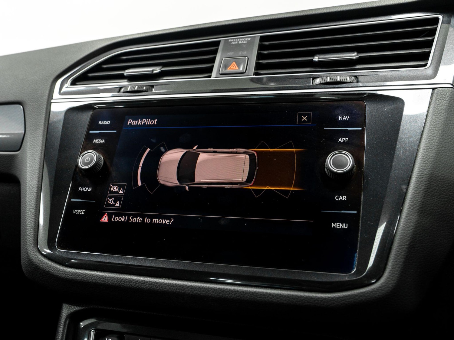 Used Volkswagen Tiguan 2018 for sale - 77237872: Photo 46