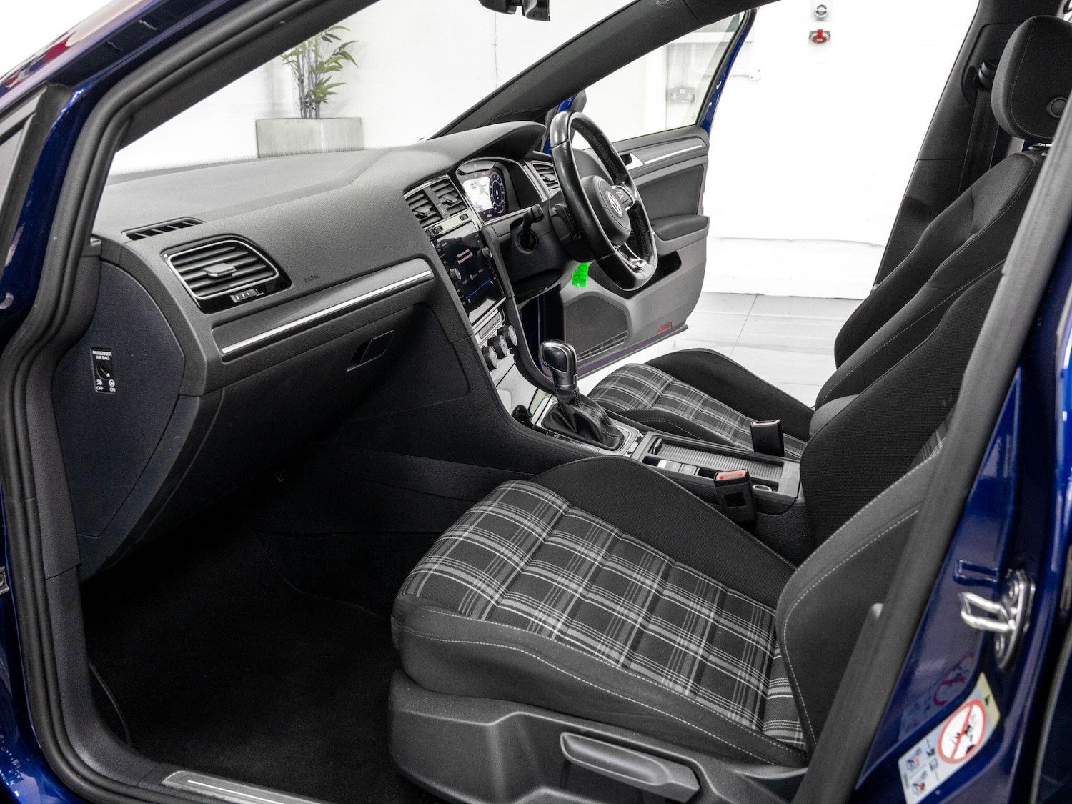 Used Volkswagen Golf 2017 for sale - 77783258: Photo 16