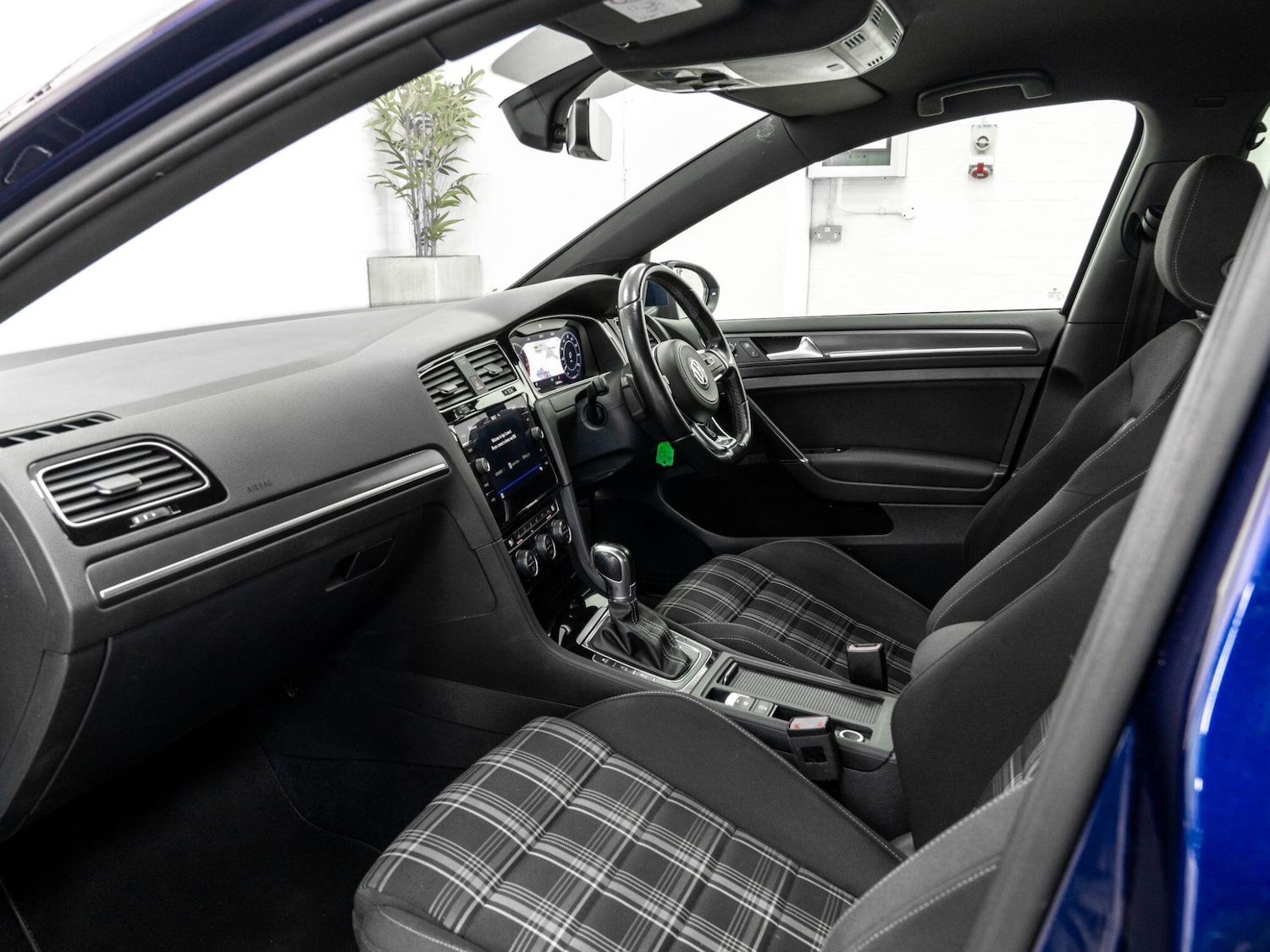 Used Volkswagen Golf 2017 for sale - 77783258: Photo 19