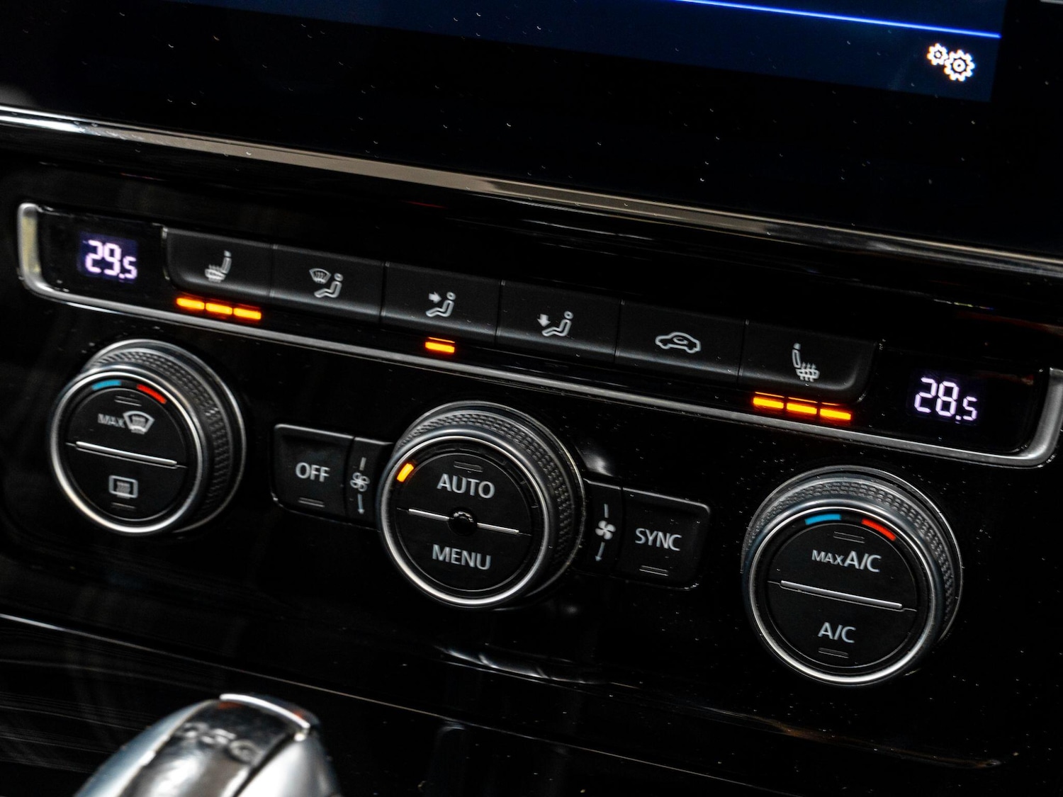 Used Volkswagen Golf 2017 for sale - 77783258: Photo 33