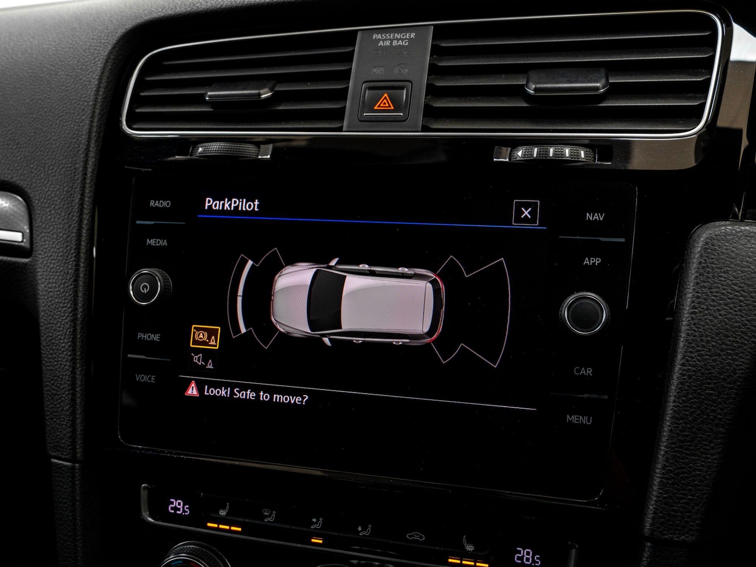 Used Volkswagen Golf 2017 for sale - 77783258: Photo 37