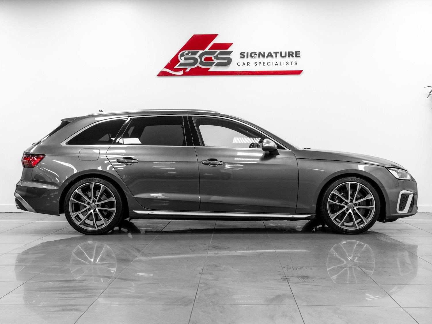 Used Audi A4 2020 for sale - 77163138: Photo 10