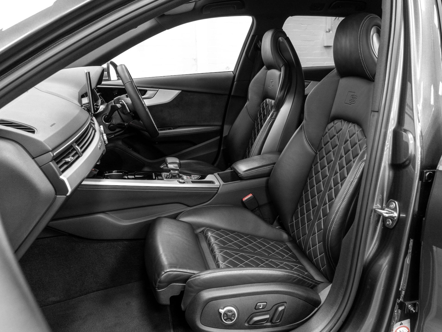 Used Audi A4 2020 for sale - 77163138: Photo 24