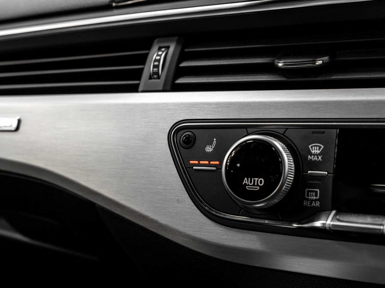 Used Audi A4 2020 for sale - 77163138: Photo 51