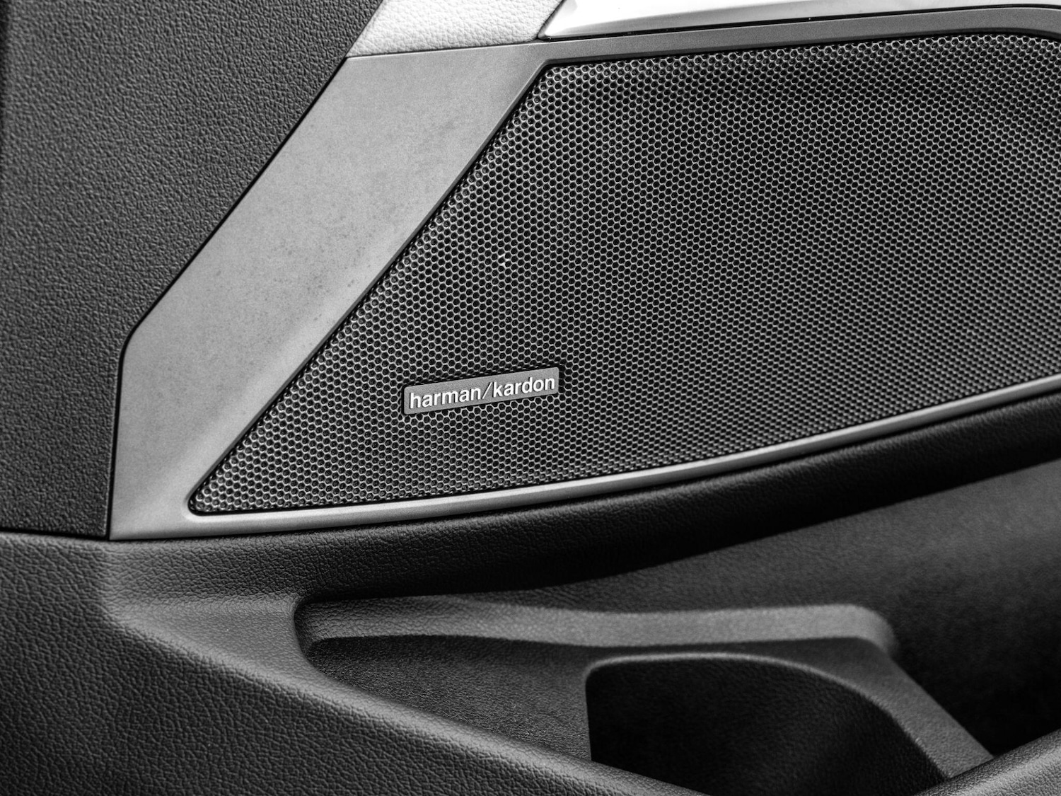 Used BMW 3 Series for sale - 76727959: Photo 46