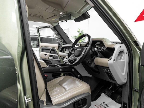 Used Land Rover Defender 110 for sale - 74958717: Photo 15