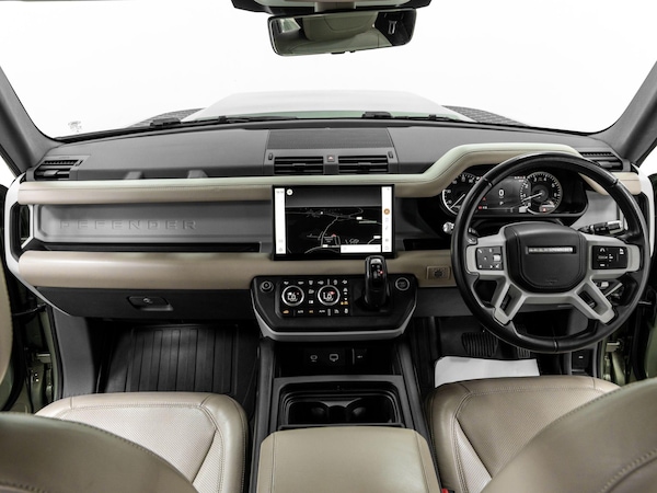 Used Land Rover Defender 110 for sale - 74958717: Photo 17