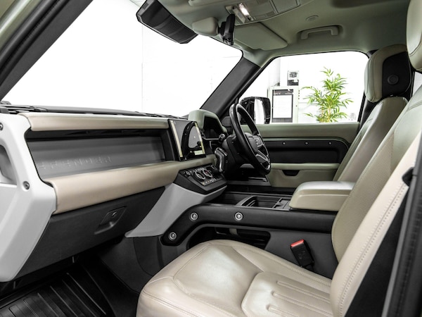 Used Land Rover Defender 110 for sale - 74958717: Photo 19