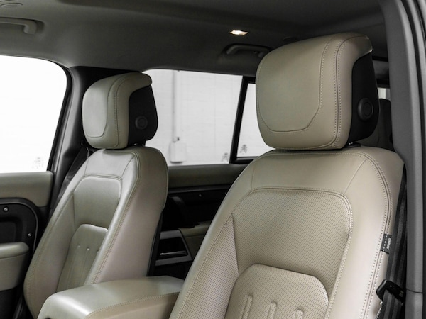 Used Land Rover Defender 110 for sale - 74958717: Photo 22