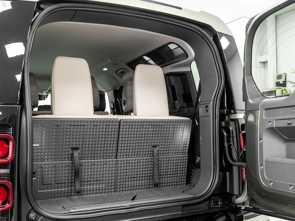 Used Land Rover Defender 110 for sale - 74958717: Photo 29