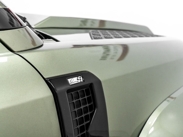 Used Land Rover Defender 110 for sale - 74958717: Photo 45