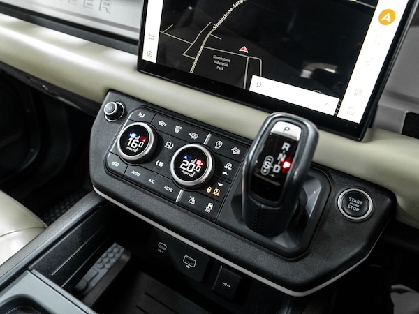 Used Land Rover Defender 110 for sale - 74958717: Photo 59