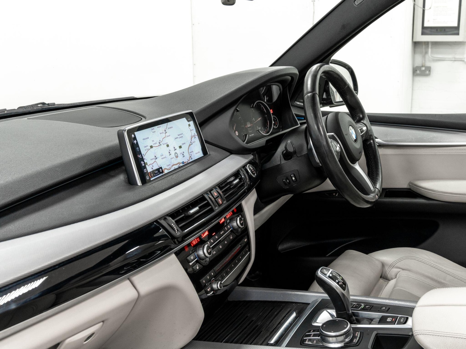 Used BMW X5 2018 for sale - 76645710: Photo 41