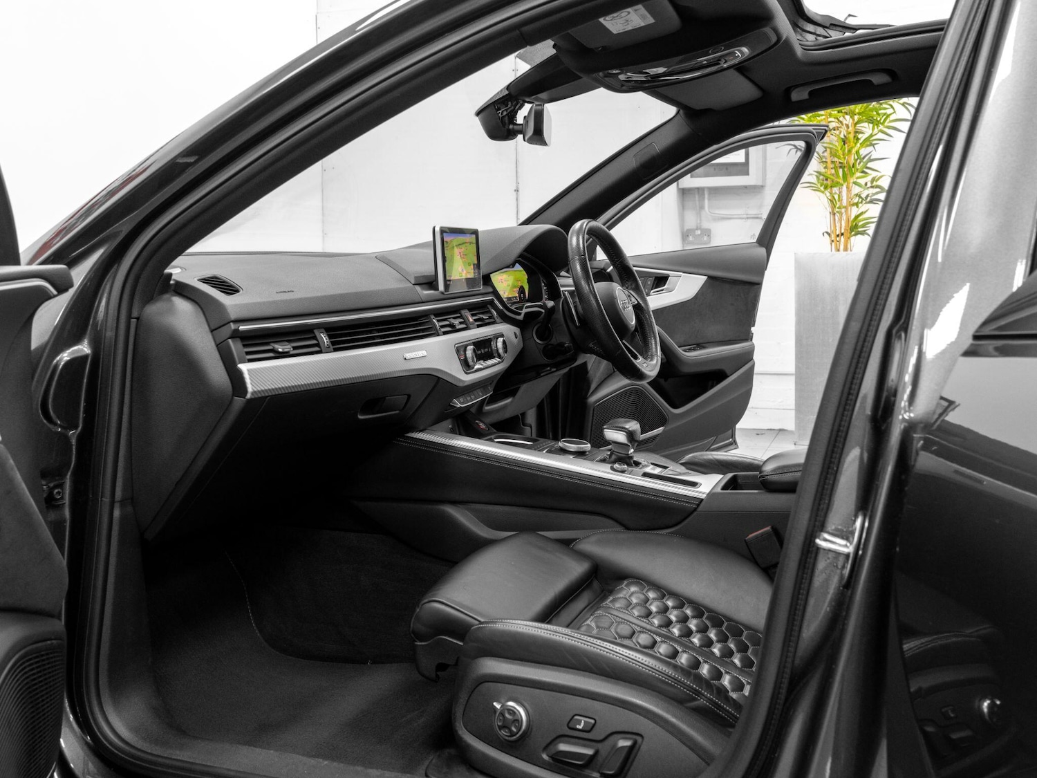 Used Audi RS4 Avant for sale - 77015976: Photo 20