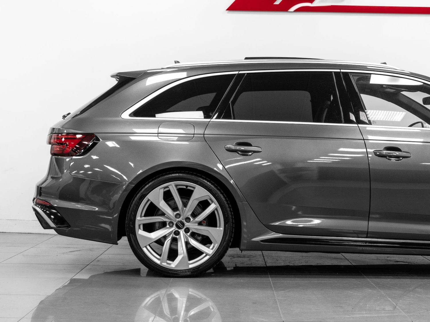 Used Audi RS4 Avant for sale - 77015976: Photo 35