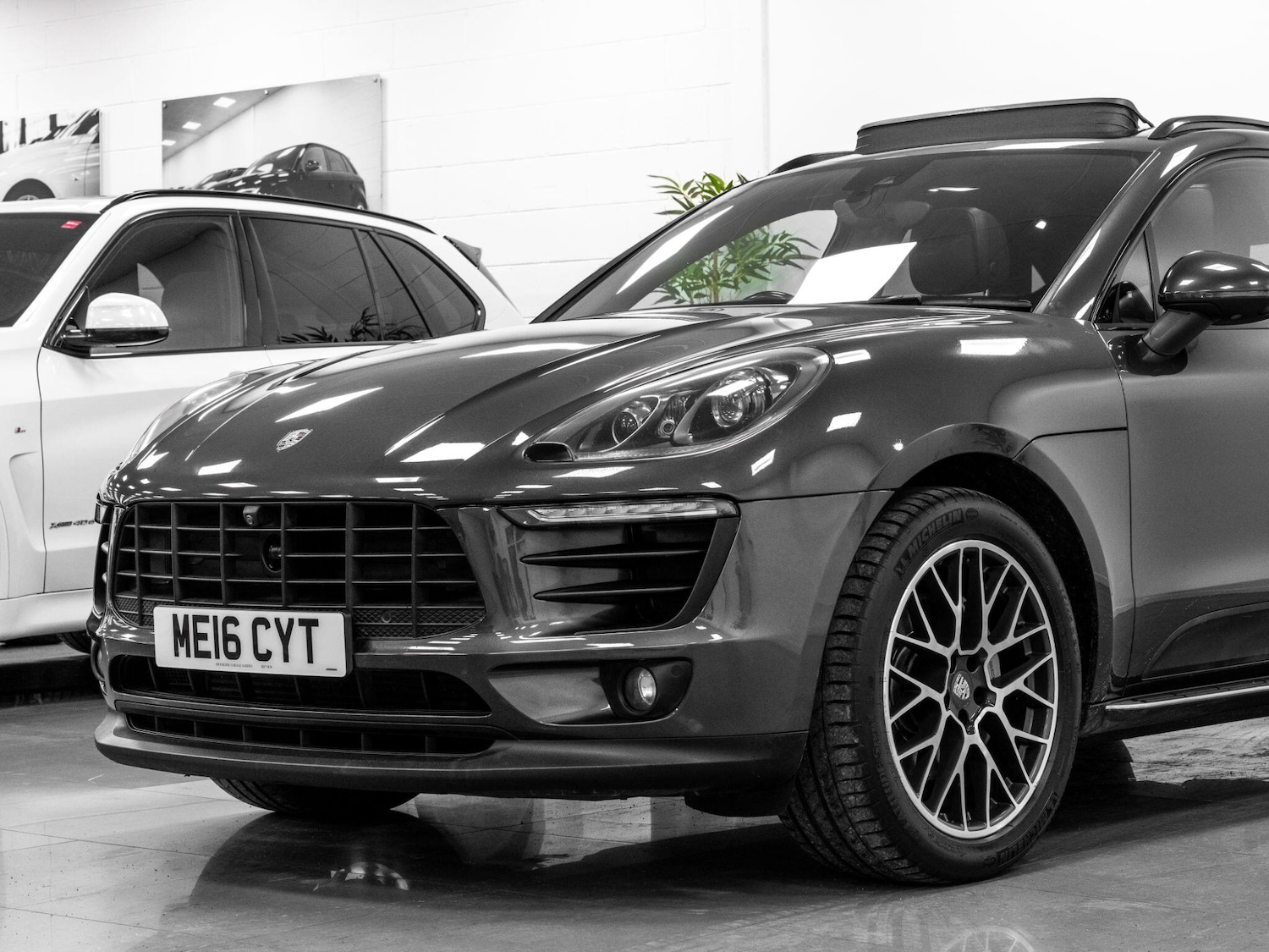 Used Porsche Macan 2016 for sale - 77358917: Photo 32