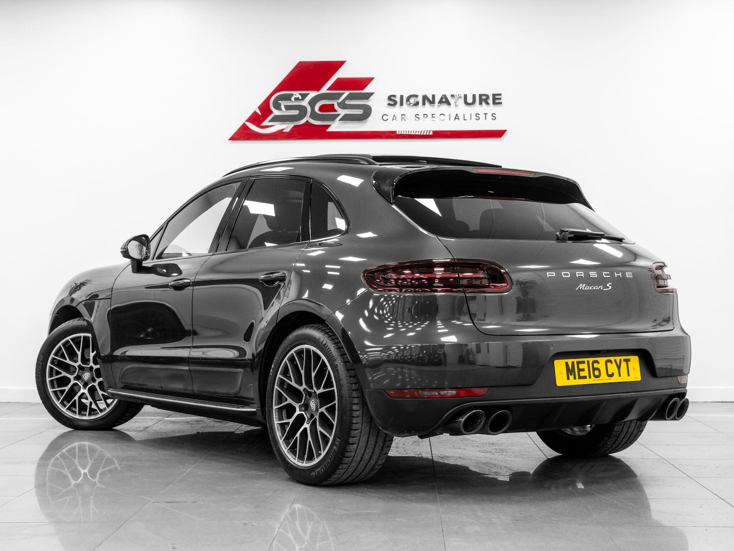 Used Porsche Macan 2016 for sale - 77358917: Photo 4