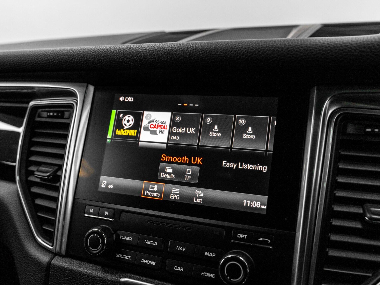 Used Porsche Macan 2016 for sale - 77358917: Photo 54