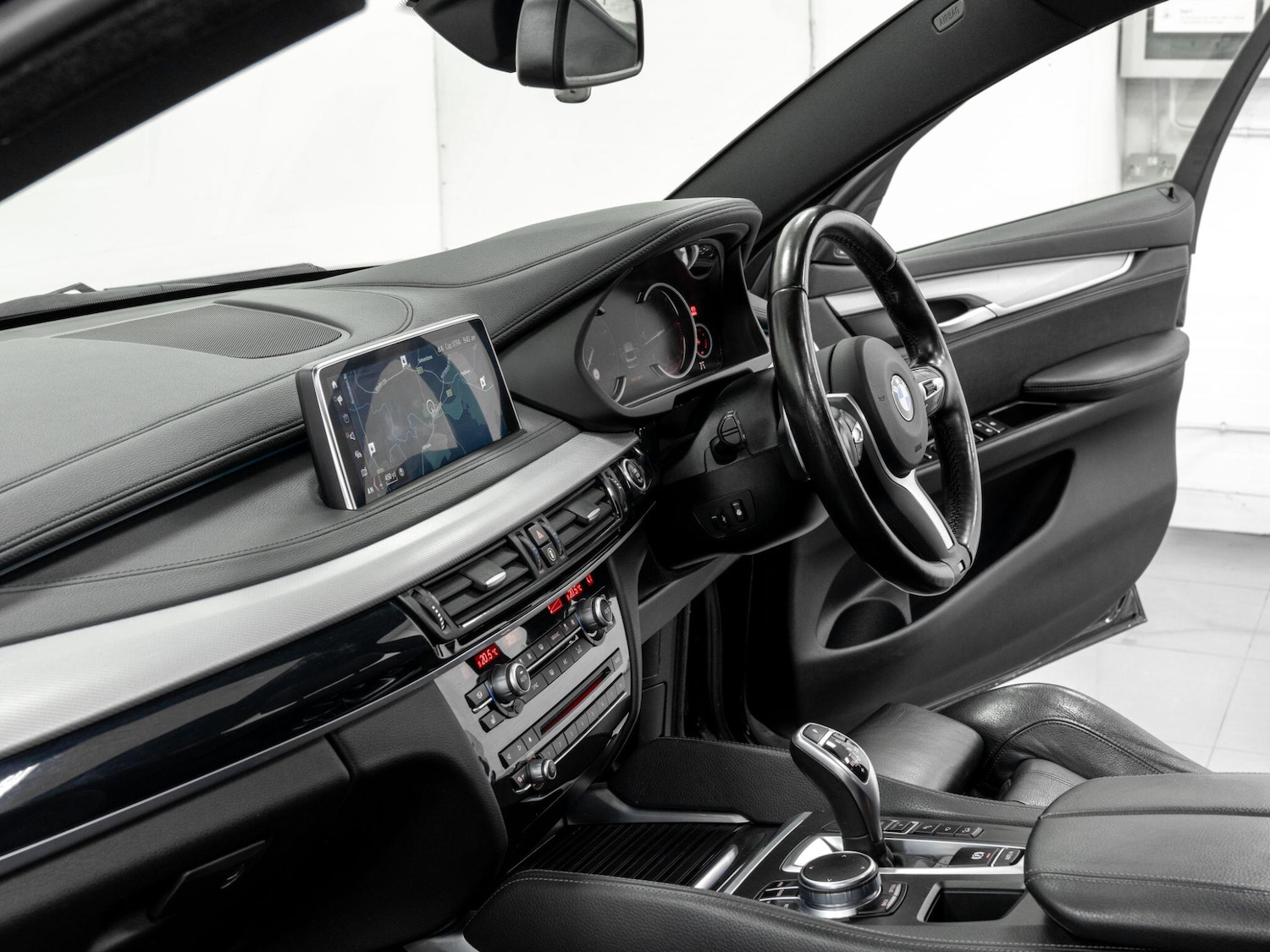 Used BMW X6 2018 for sale - 76572553: Photo 41